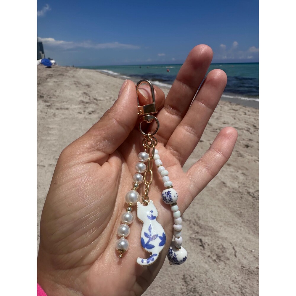 Blue White Cat Pearl Beaded Keychain Bag Charm Holder - Picture 2 of 11